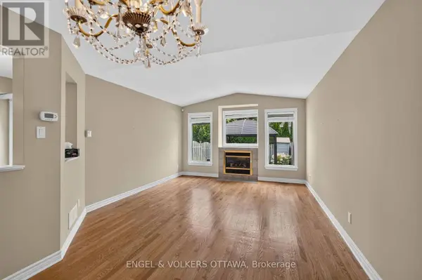 173 HEARST WAY, Ottawa, ON K2L4G6