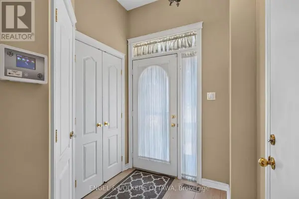 173 HEARST WAY, Ottawa, ON K2L4G6