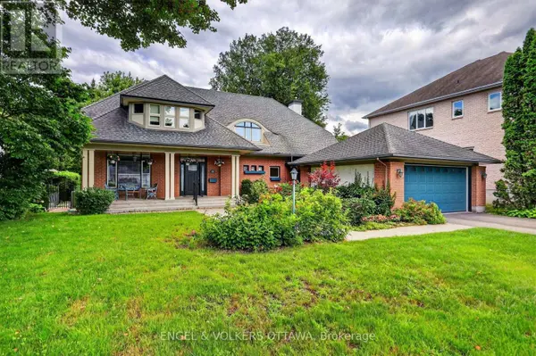 13 CHINOOK CRESCENT, Ottawa, ON K2H7C9