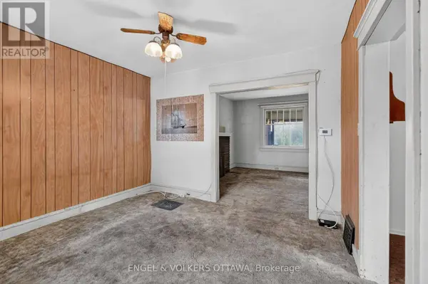 9 GENEVA STREET, Ottawa, ON K1Y3N5
