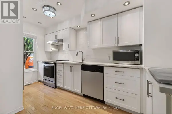 90B TEMPLETON STREET, Ottawa, ON K1N6X3