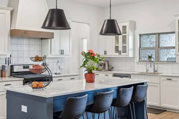 7024 Adtel Lane, Sanger, TX 76266