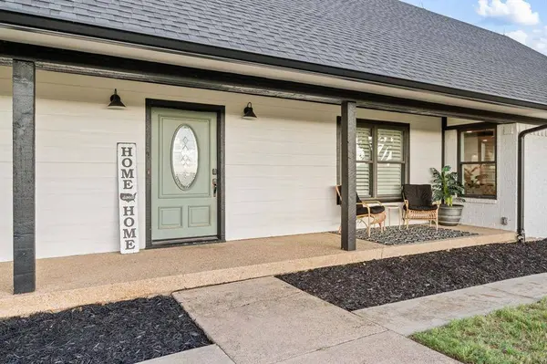 10902 Clear Creek Road W, Sanger, TX 76266