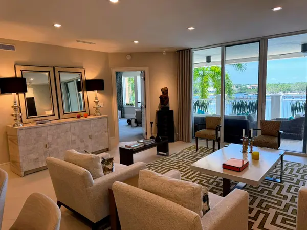 Livingroom with direct intracoastal views!