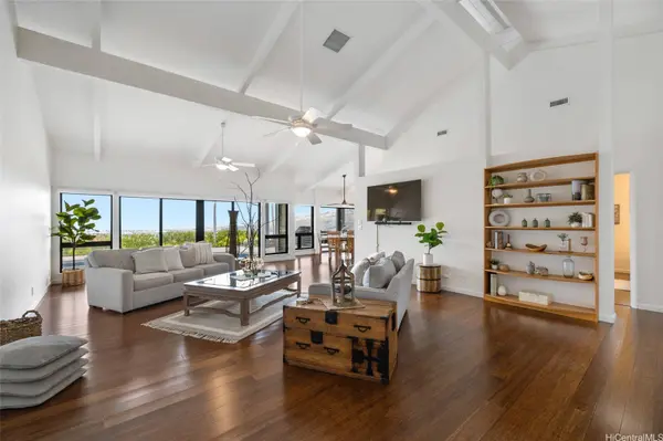 7440 Kamehame PL, Honolulu, HI 96825