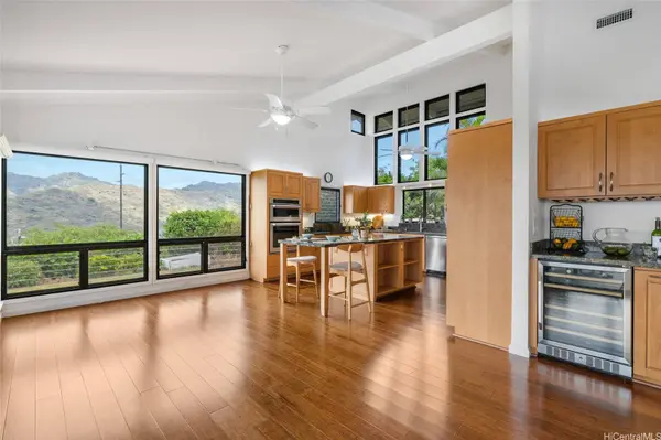 7440 Kamehame PL, Honolulu, HI 96825
