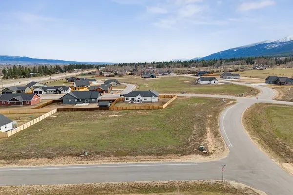 233 Palomino DR, Florence, MT 59833