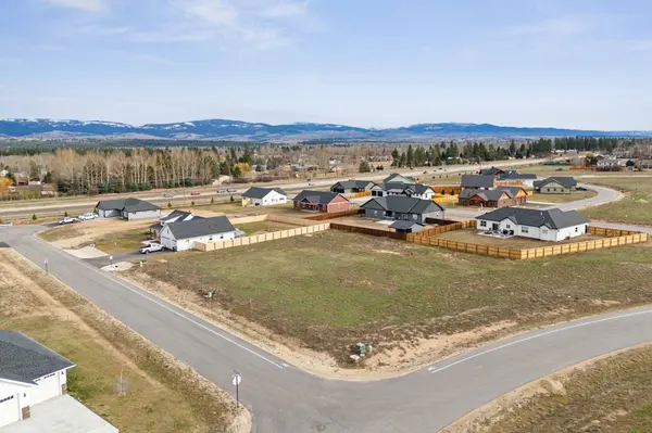233 Palomino DR, Florence, MT 59833