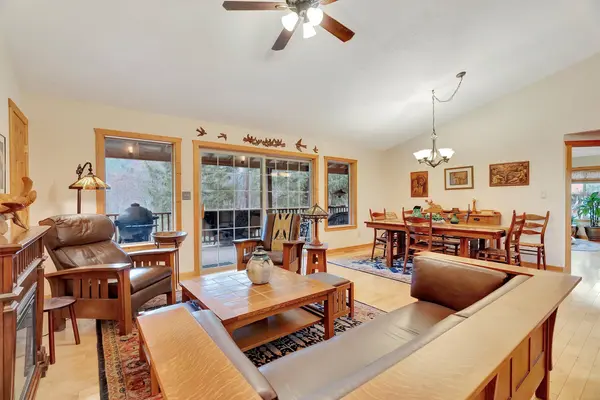 25 River Front DR S, Trout Creek, MT 59874