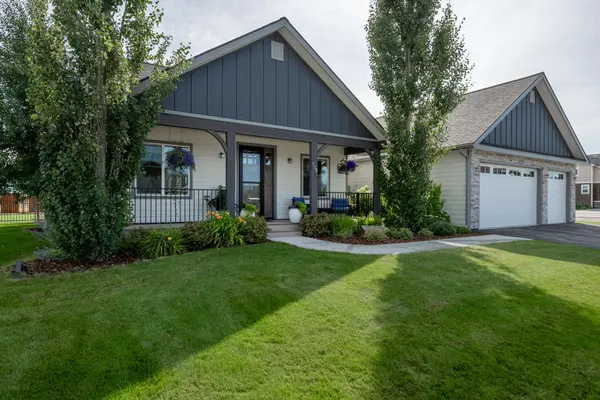 130 China Silk WAY, Hamilton, MT 59840