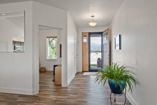 130 China Silk WAY, Hamilton, MT 59840