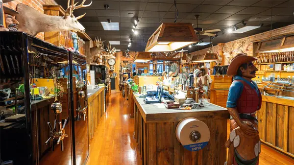 169 S 2nd ST, Hamilton, MT 59840