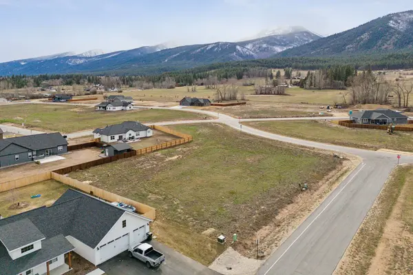 233 Palomino DR, Florence, MT 59833
