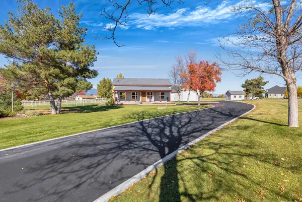 446 Eagle LN, Corvallis, MT 59828