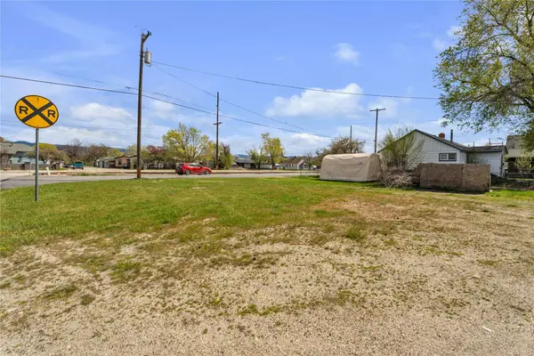 702 & 700 S 1st ST, Hamilton, MT 59840