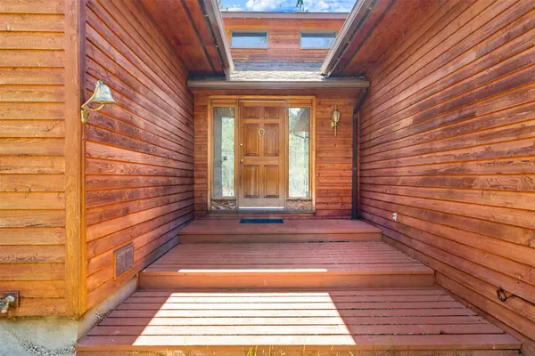 912 Weber Butte TRL, Corvallis, MT 59828