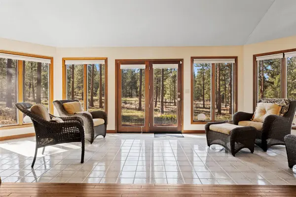 912 Weber Butte TRL, Corvallis, MT 59828