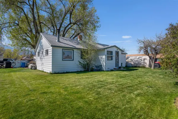 702 & 700 S 1st ST, Hamilton, MT 59840