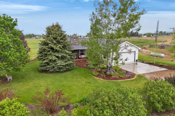 551 Fox Meadow LN, Hamilton, MT 59840