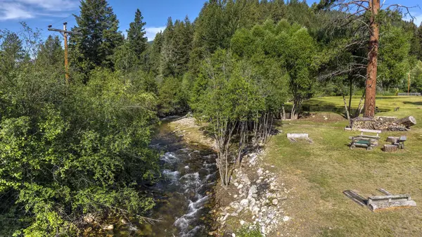 158 Trapper Creek RD, Darby, MT 59829