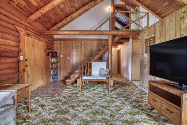 388 Winkler LN, Hamilton, MT 59840