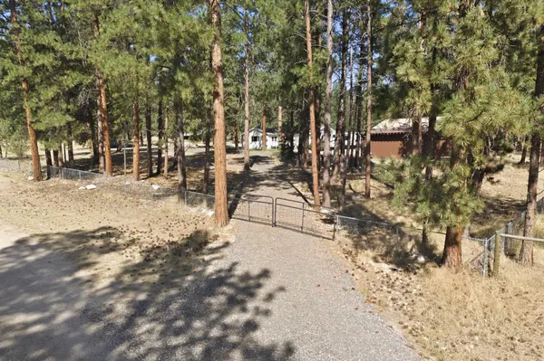 516 Pebble LN, Hamilton, MT 59840