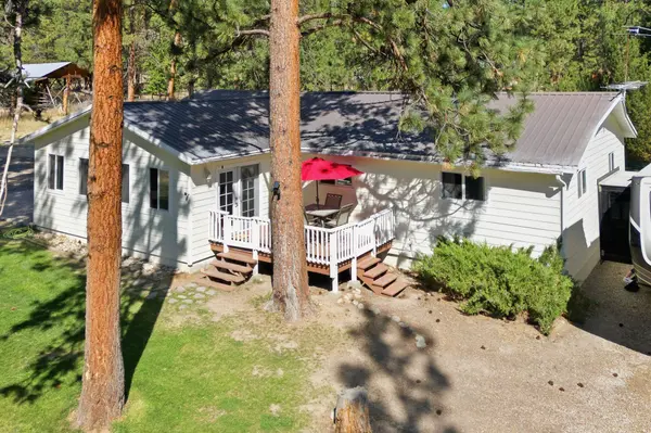 516 Pebble LN, Hamilton, MT 59840