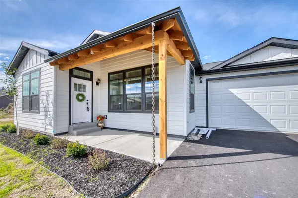 110 Nicholson WAY