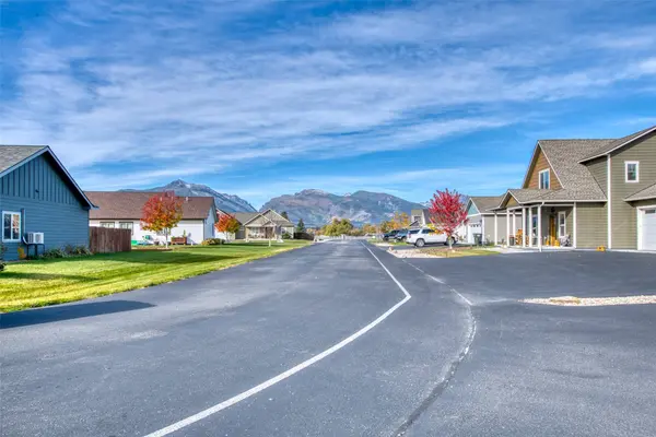 930 Doty LN, Corvallis, MT 59828