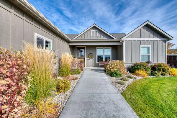 930 Doty LN, Corvallis, MT 59828