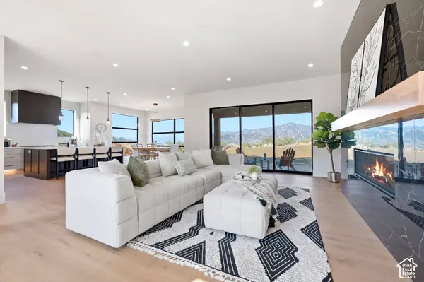 11321 N SOARING HAWK LN #3, Hideout, UT 84036