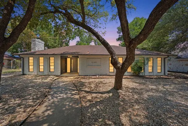 2105 Inverness Drive