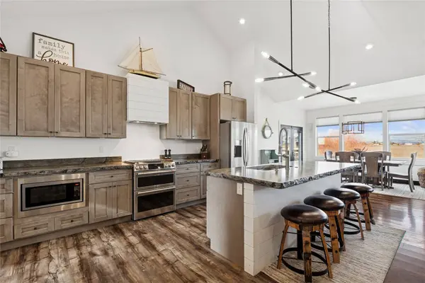 1183 Mackinaw LOOP, Somers, MT 59932