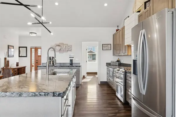 1183 Mackinaw LOOP, Somers, MT 59932