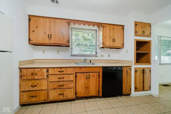 7145 Hawks Hill RD, Indianapolis, IN 46236