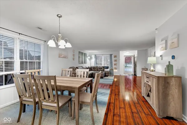 3702 Crest Point DR, Westfield, IN 46062