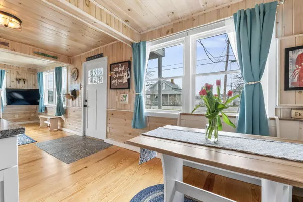 34 Garrison Cove RD, Harpswell, ME 04003