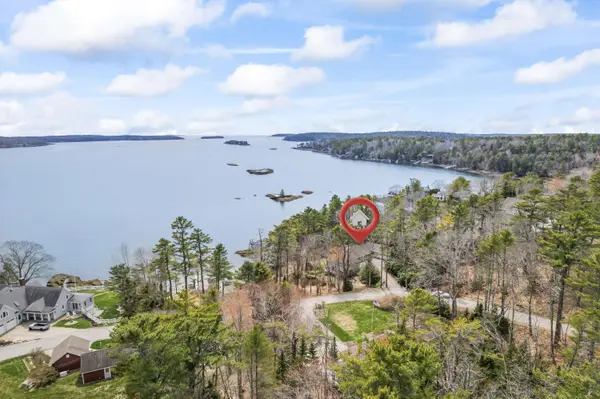 70 Presley DR, Boothbay, ME 04544