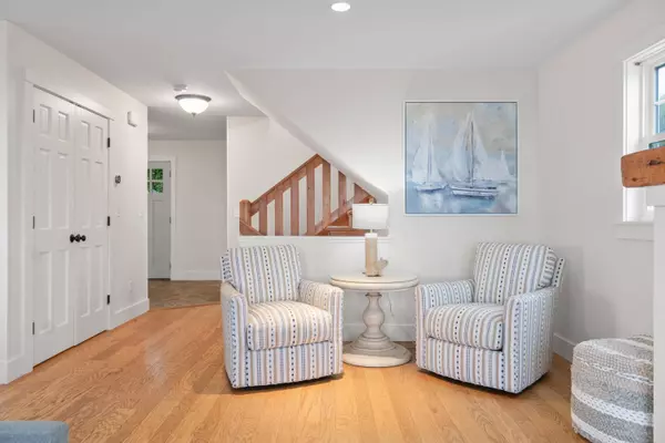 27 Oceanside RD, Harpswell, ME 04079