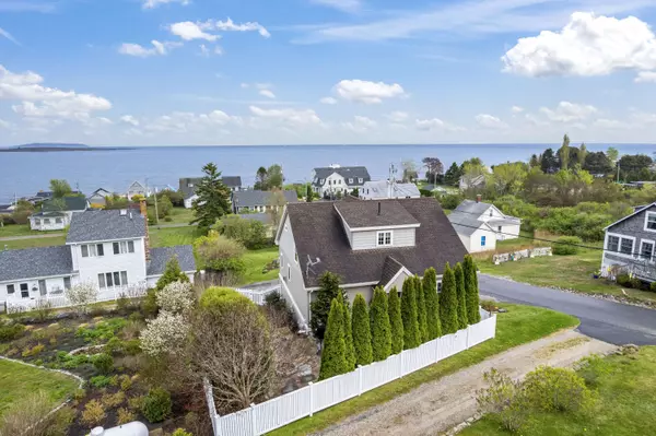 27 Oceanside RD, Harpswell, ME 04079