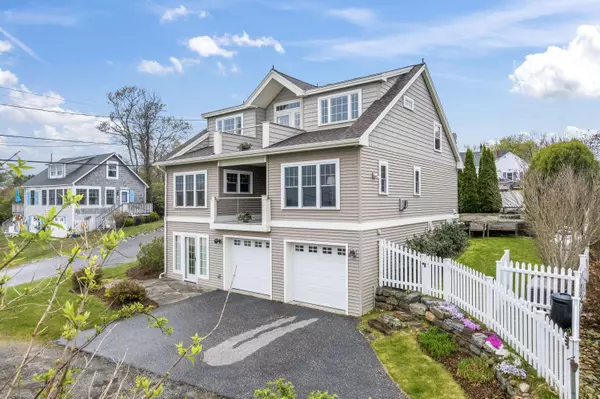 27 Oceanside RD, Harpswell, ME 04079