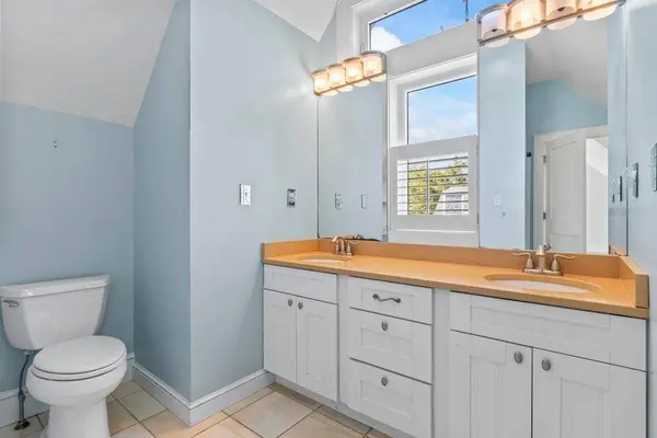 19 Hugh Av Hugh AVE, Harpswell, ME 04003