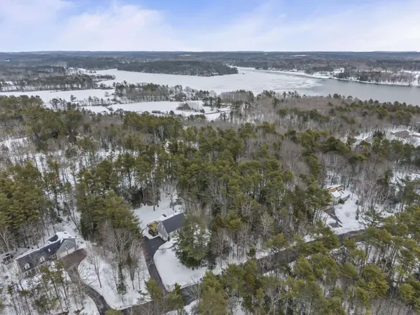 8 Kimberley CIR, Brunswick, ME 04011