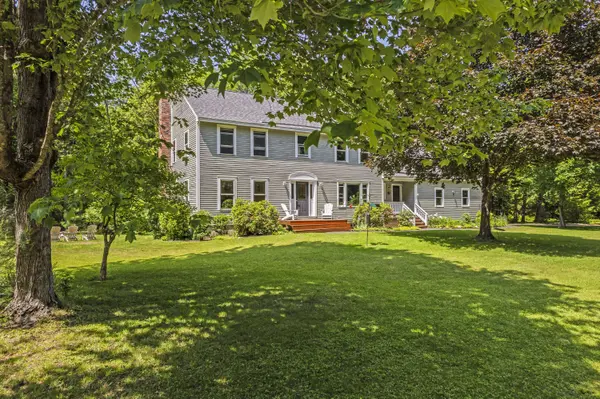 15 Harvey Brook DR, Freeport, ME 04032