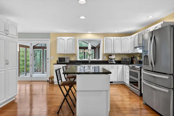 15 Harvey Brook DR, Freeport, ME 04032