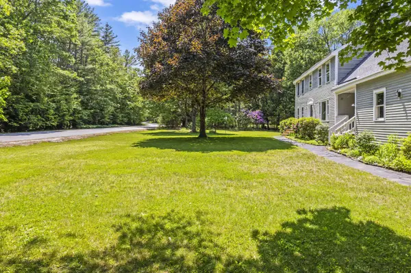 15 Harvey Brook DR, Freeport, ME 04032