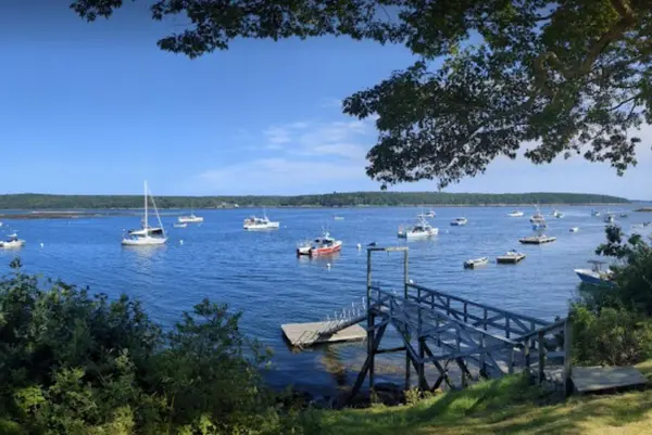 943 Cundy'S Harbor RD, Harpswell, ME 04079