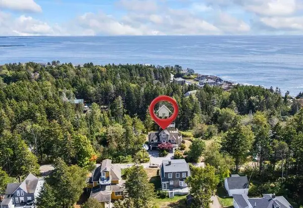 19 Hugh Av Hugh AVE, Harpswell, ME 04003
