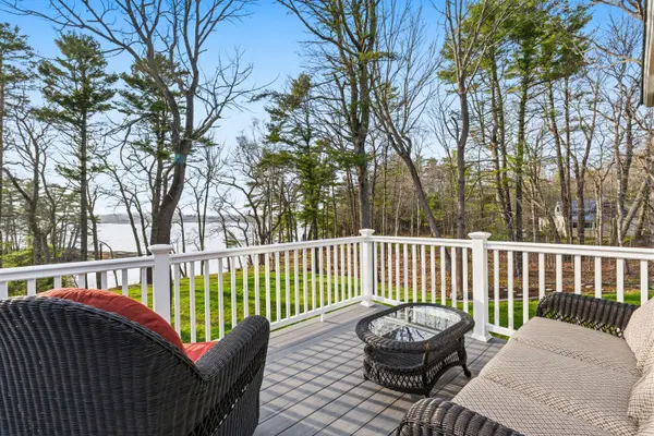 132 Harpswell Neck RD, Harpswell, ME 04079