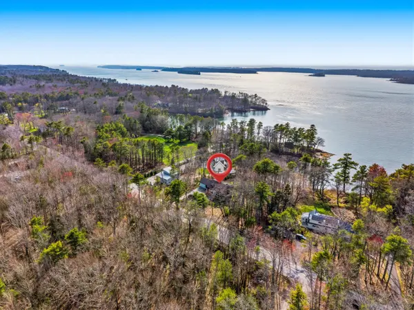 132 Harpswell Neck RD, Harpswell, ME 04079